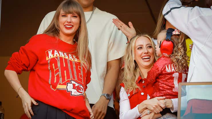 Image for Hiring a ‘Taylor Swift reporter’ isn’t crazy, but the writer’s disrespectful comments about sports journalists are